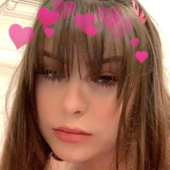 Meet your Posher, Danielle - Picture 1 of 1